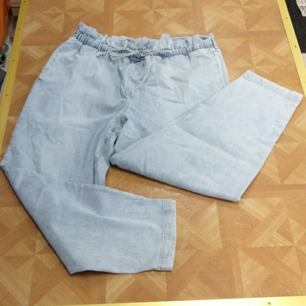 Eloquii Elements Ruffle Waist Jeans - Picture 4 of 8